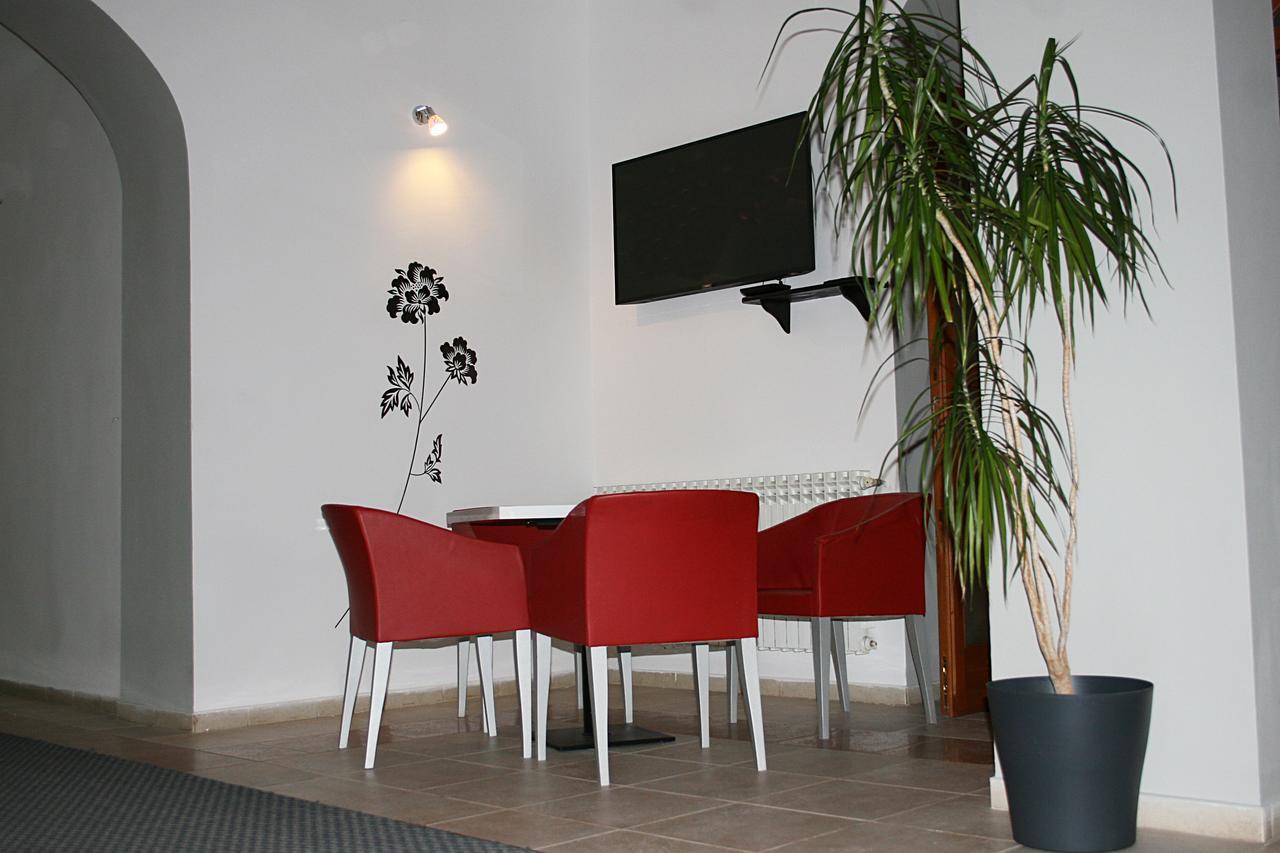 Hotel Park Drnis Ngoại thất bức ảnh