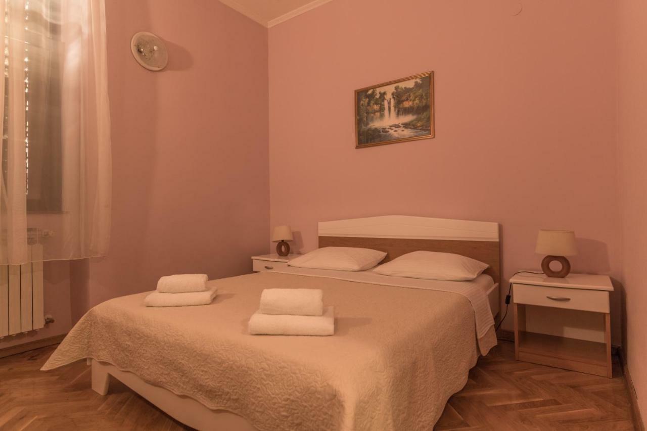 Hotel Park Drnis Ngoại thất bức ảnh